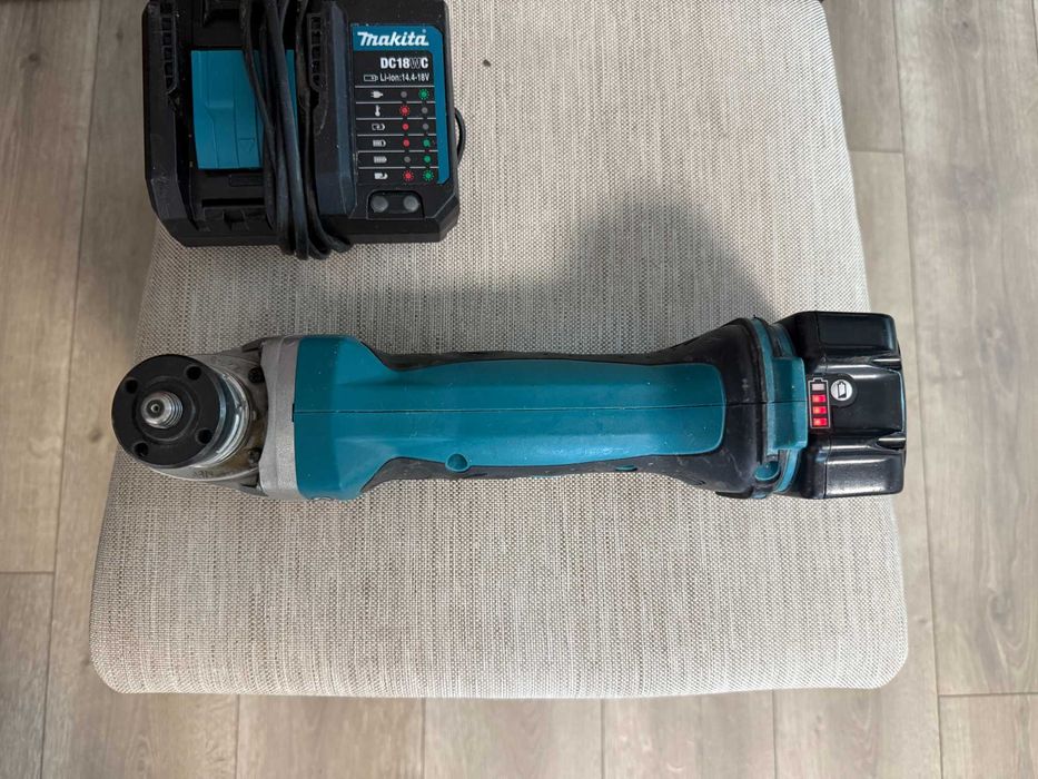 Флекс Makita DGA452
