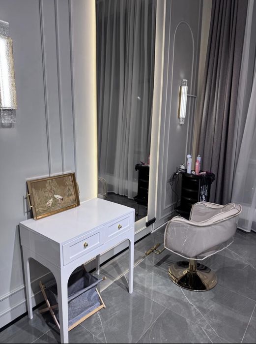 Продам парикмахерское кресло