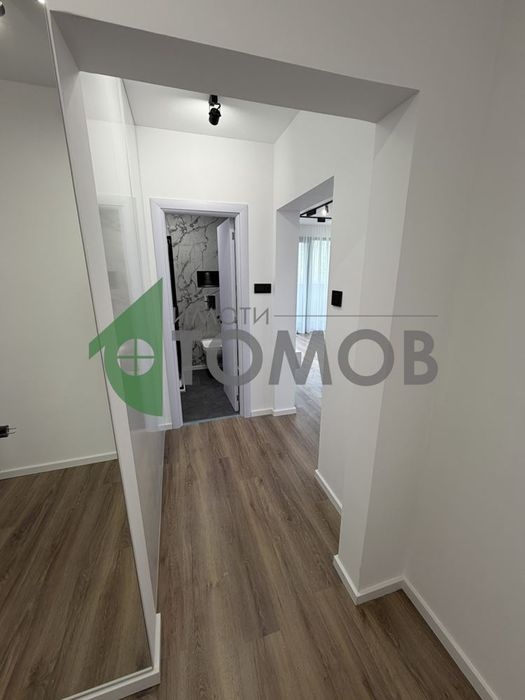 Напълно ремонтиран двустаен апартамент в кв. Самара 1