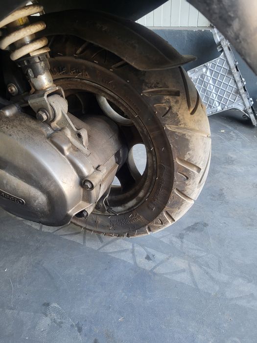 Vand Scuter Piaggio Hexagon