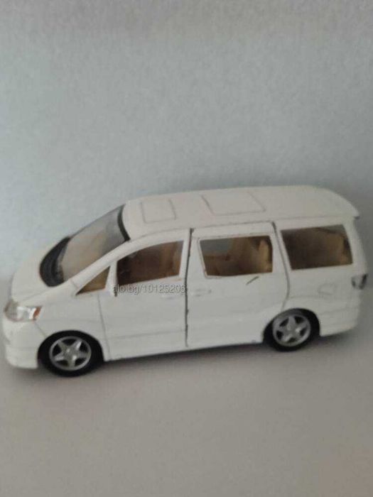 Кола Количка TOYOTA ALPHARD от Kinsmart