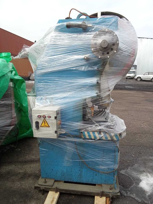 Продам штамповочный пресс