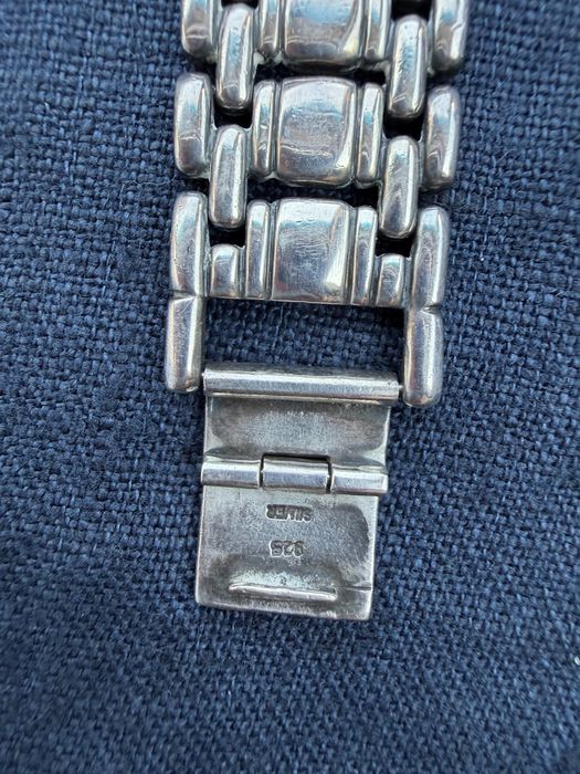 Продаются серебряные часы 925 пробы