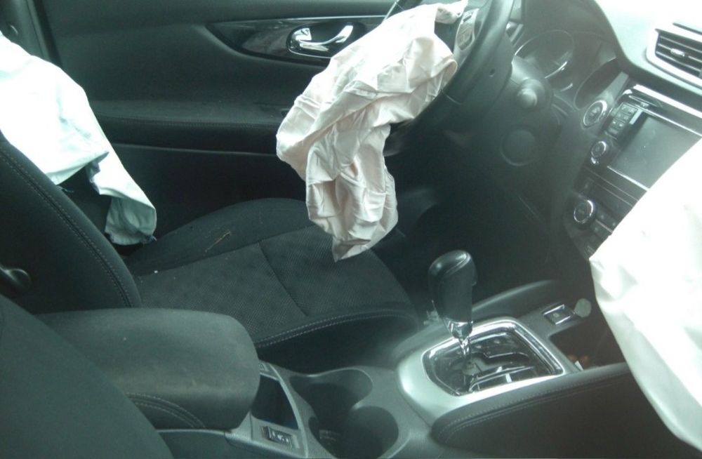 Nissan qashqai 1.2 DIG T 2015Gна части. АВТОМАТ НАВИГАЦИЯ