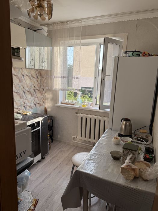 Продаю 4-х ком квартиру