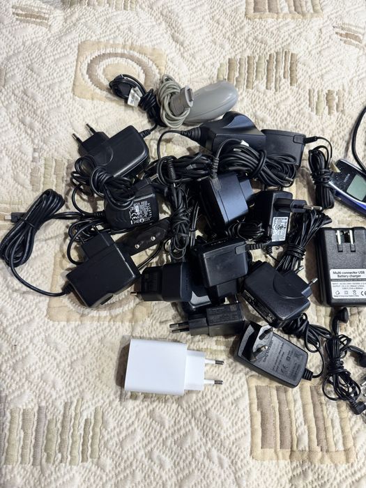 зарядни, кабели, слушалки, handsfree Nokia, Samsung, Sony Ericson