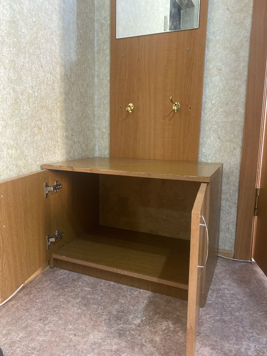 Шифонер  угловой плюс зеркало