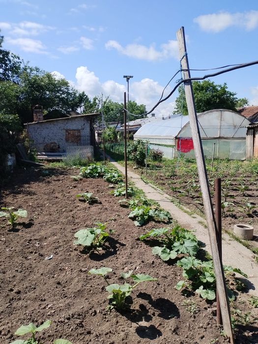 Casa+Atelier auto +Panouri solare (prosumator)