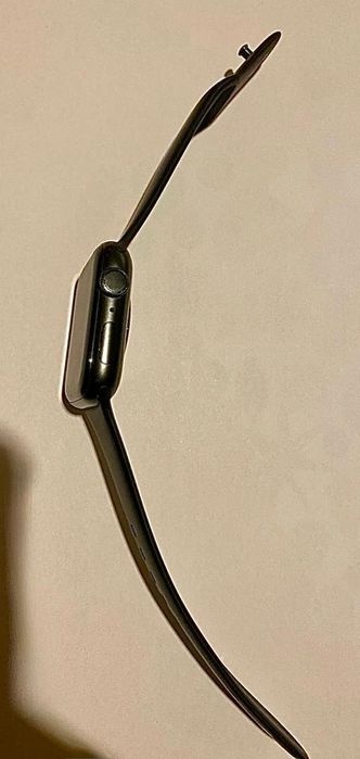 Apple Watch Series 5 44 мм — следи от употреба