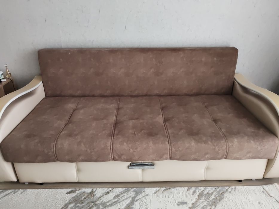 Продам диван с ортопедическим основанием