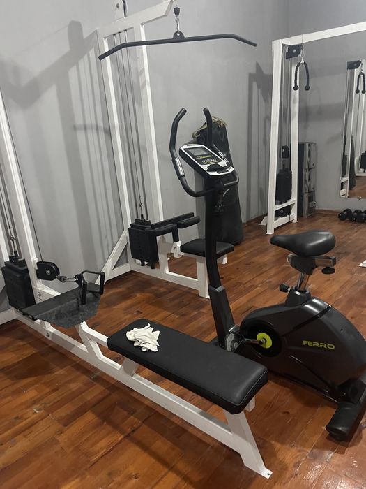 Спорт комплекть новй срочно