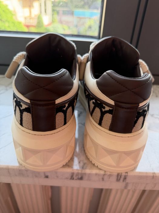 Valentino One Stud XL оригинал