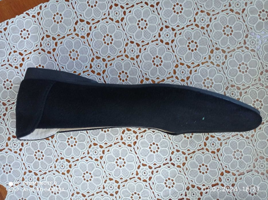 Равни обувки нови