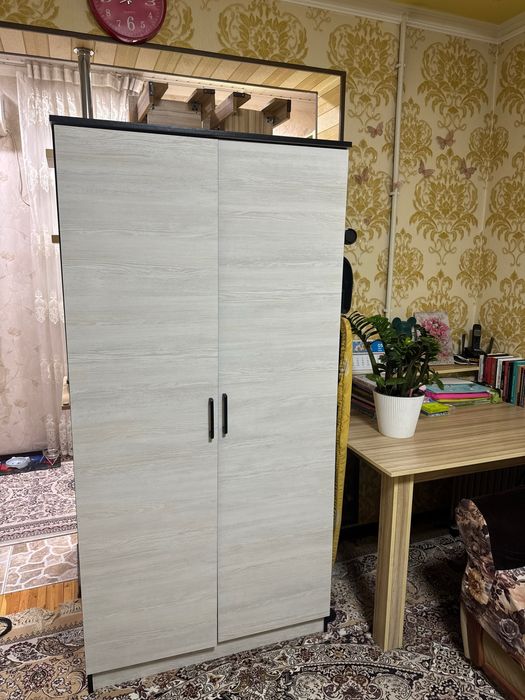 Продается шкаф в отличном состоянии
