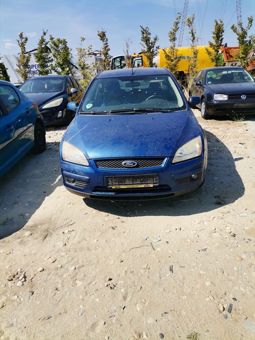 Bara fata capota aripa usa Ford Focus