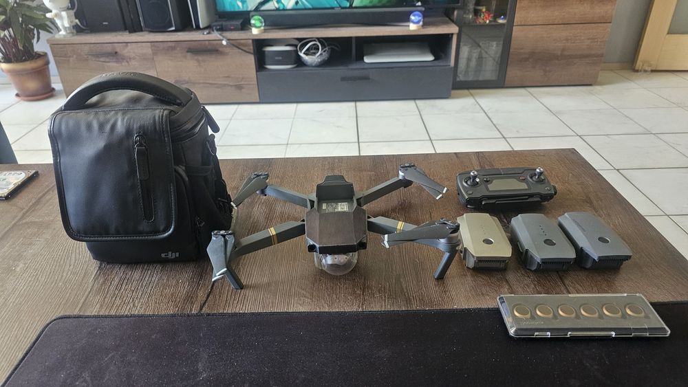 Продавам дрон DJI Mаvic Pro