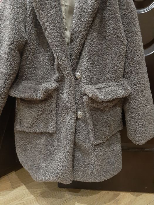 Продам шубку Тедди на девочку примерно 9 -10 лет.