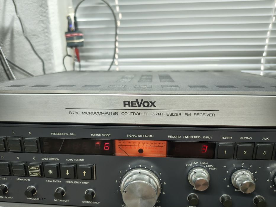 Винтидж ресивър REVOX B-780