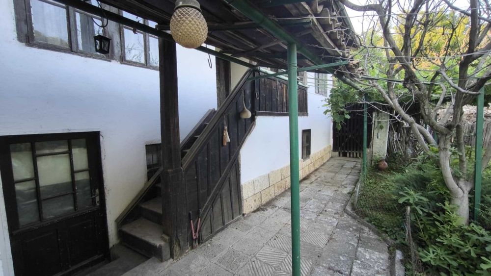 Продава се Къща в с. Кардам, Област Търговище - 100 кв.м за 291 €/кв.м - Снимка #3