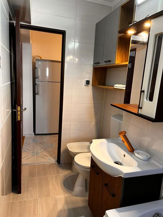 Inchiriez apartament cu o camera 38mp parter, IC Frimu, langa Lidl,