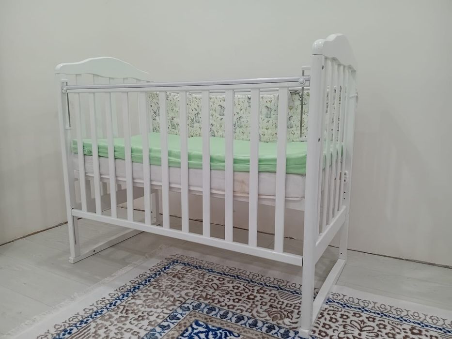 Продам детскую кроватку