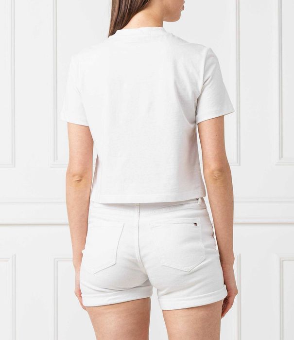 Оригинална и НОВА дамска тениска Calvin Klein Jeans