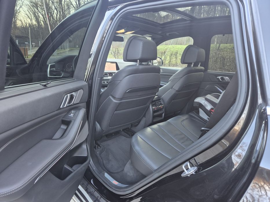 TVA DEDUCTIBIL!BMW X5 High Executive  X-Line 3.0 D 265 cp FULL EXTRA Laser Perne Soft Sky Lounge Ventilație Jante 22" H&K SWAROVSKI