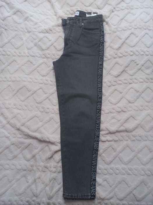 Blugi dama CALVIN KLEIN marime 28