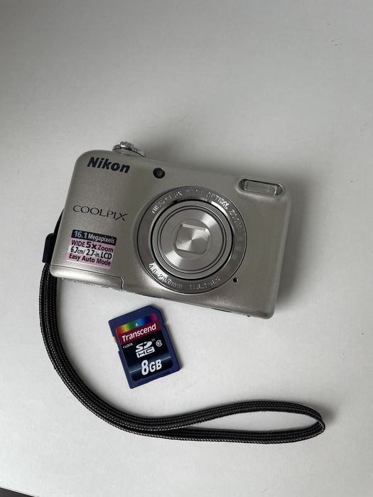 Camera Foto Digitala NIKON CoolPix L27 Silver, HD 720p, 16 MegaPixel, Senzor CCD, 8GB Digital Point and Shot Camera