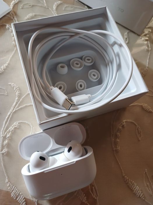 AirPods Pro xuddi rasmdagidek