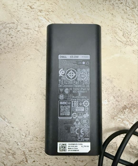 Отигинално зарядно DELL 65W Type C