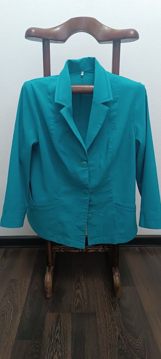Женский пиджак .
