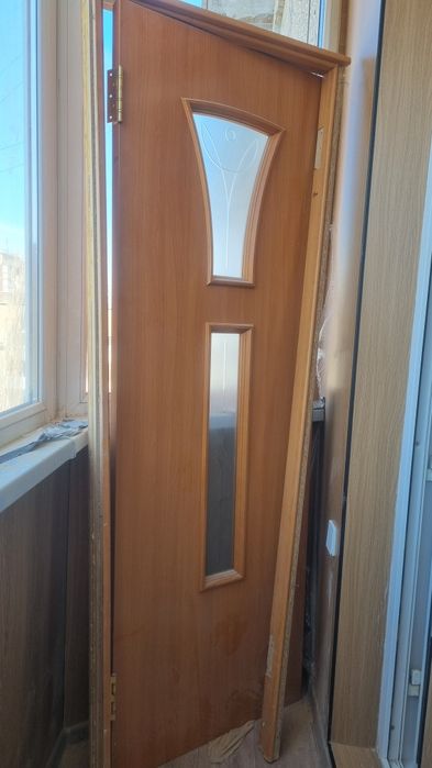 Продам межкомнатную двеь