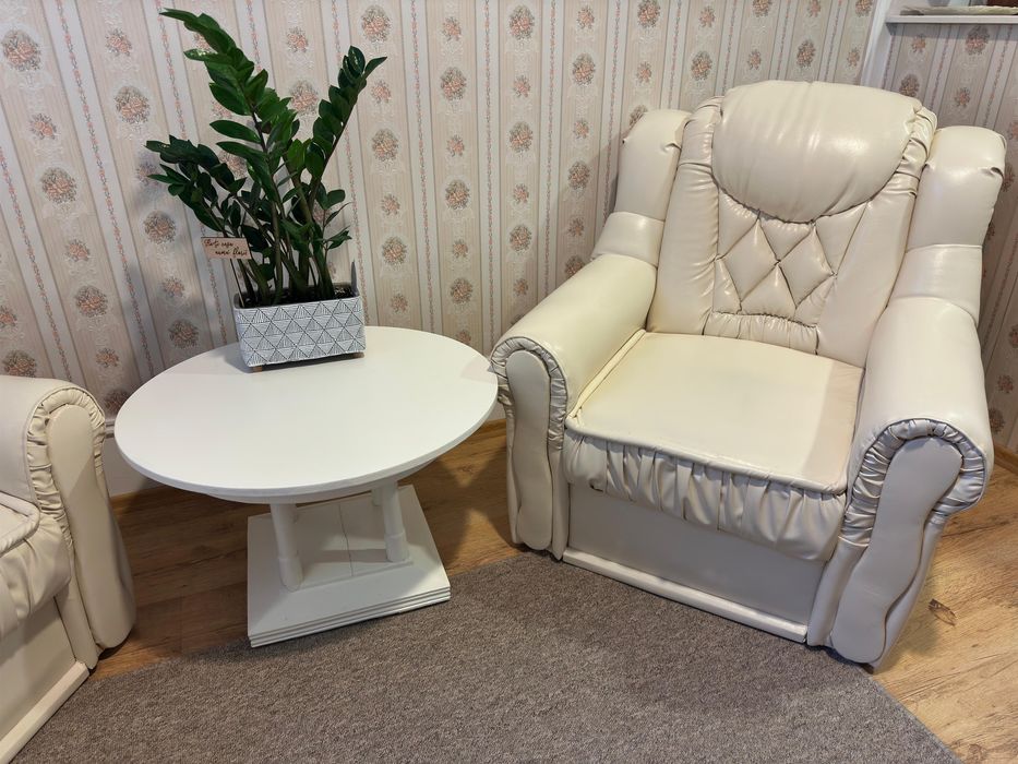 Set 2 fotolii ivory + masă