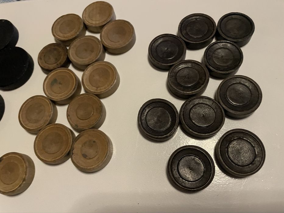 Puluri de lemn pentru table