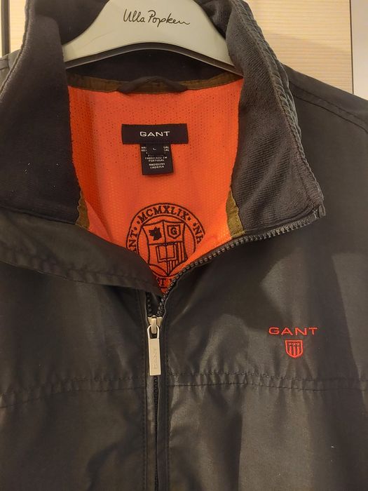 Продавам пролетно мъжко яке GANT L