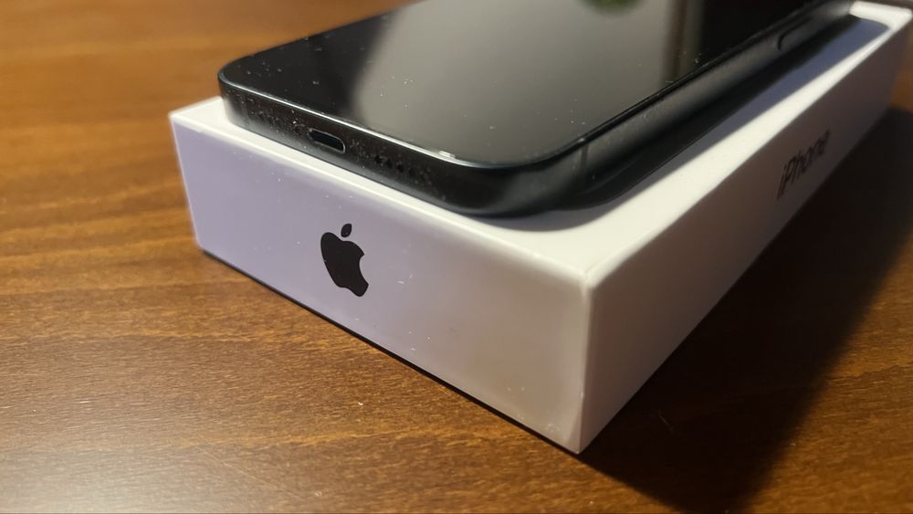 iphone 14 тъмносин/midnight blue 128 GB 100 % батерия пълен комплект