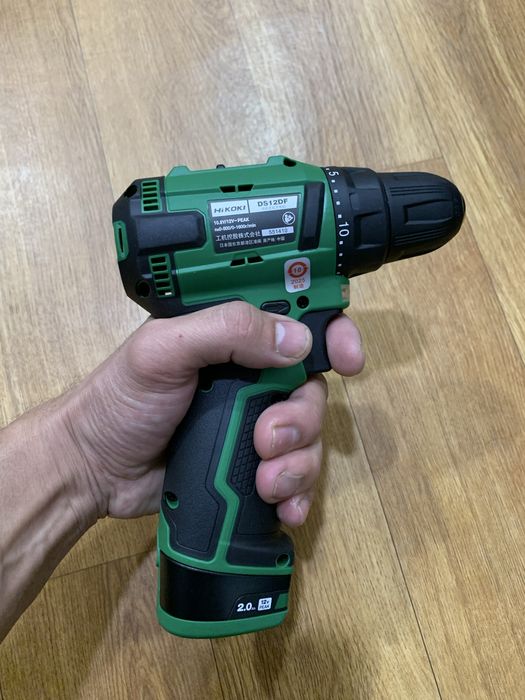 HIKOKI DS12DF Шуруповерт