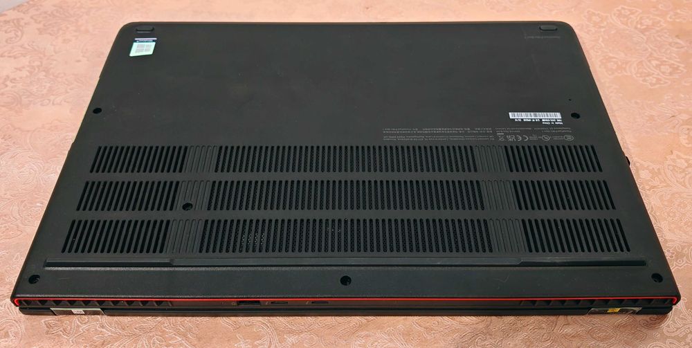 Lenovo ThinkPad P16v/Core i5 13500H/16GB RAM/512GB SSD/16 Full HD+ IPS