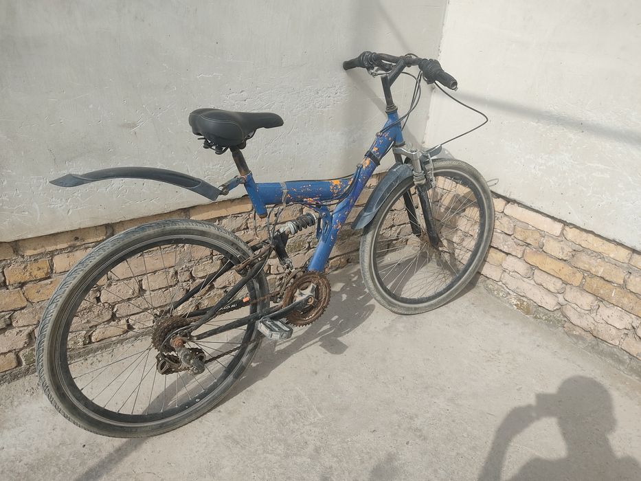 Sport velosiped yurip turgan velosiped