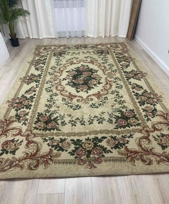 Срочно продам ковёр для пола