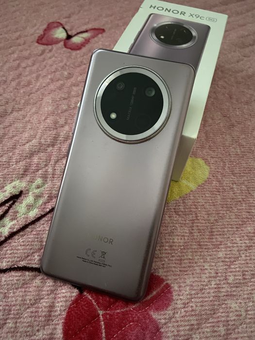 Продается телефон Honor X9c