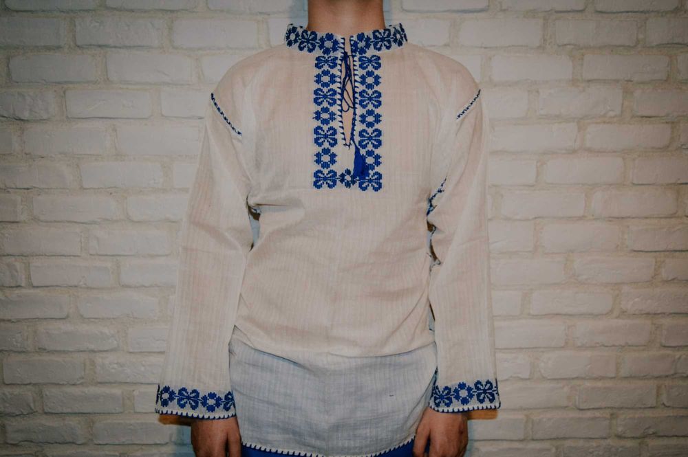 Vând ii tradiționale lucrate manual