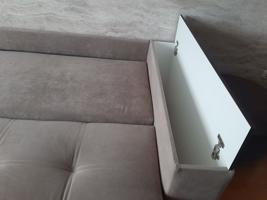 Срочно продам диван торг
