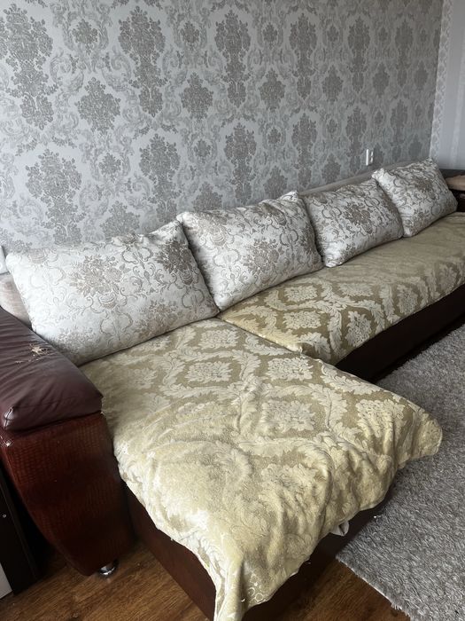 Отдам даром диван