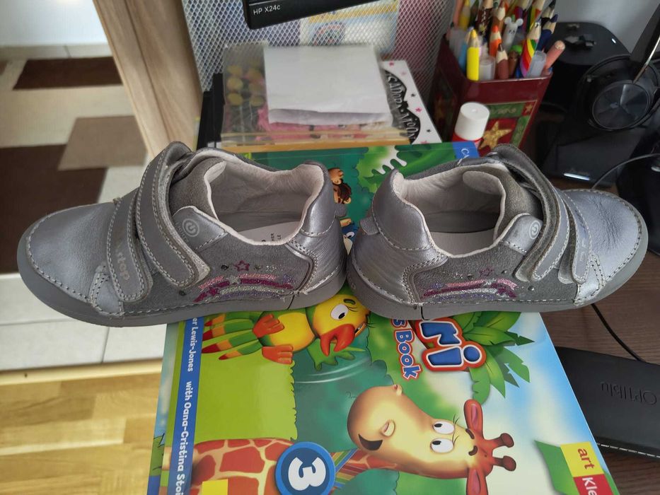 Vand pantofi DD Step fete mar 28 stare f buna, pret 140 lei