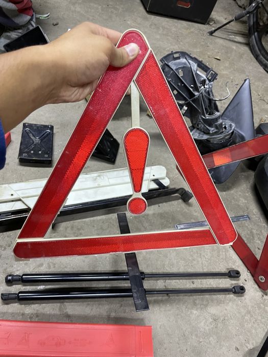 Аварийные знаки немецкие оригинал