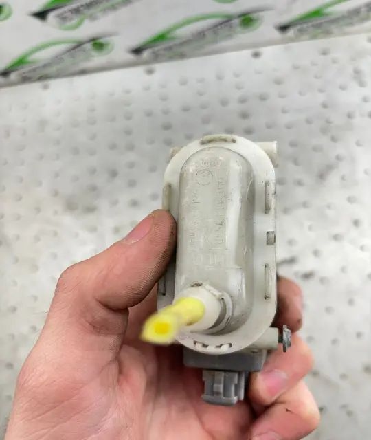 actuator de închidere centralizată Volkswagen VW Passat 1995