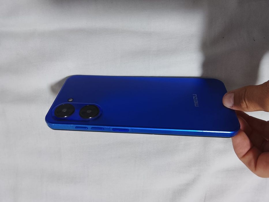 Модель Meizu mblu 21