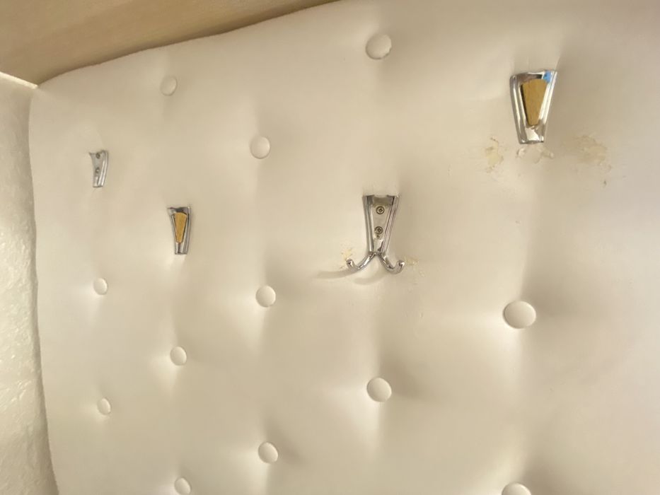 Шкаф для прихожей б/у